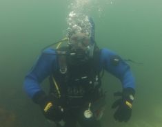 858126